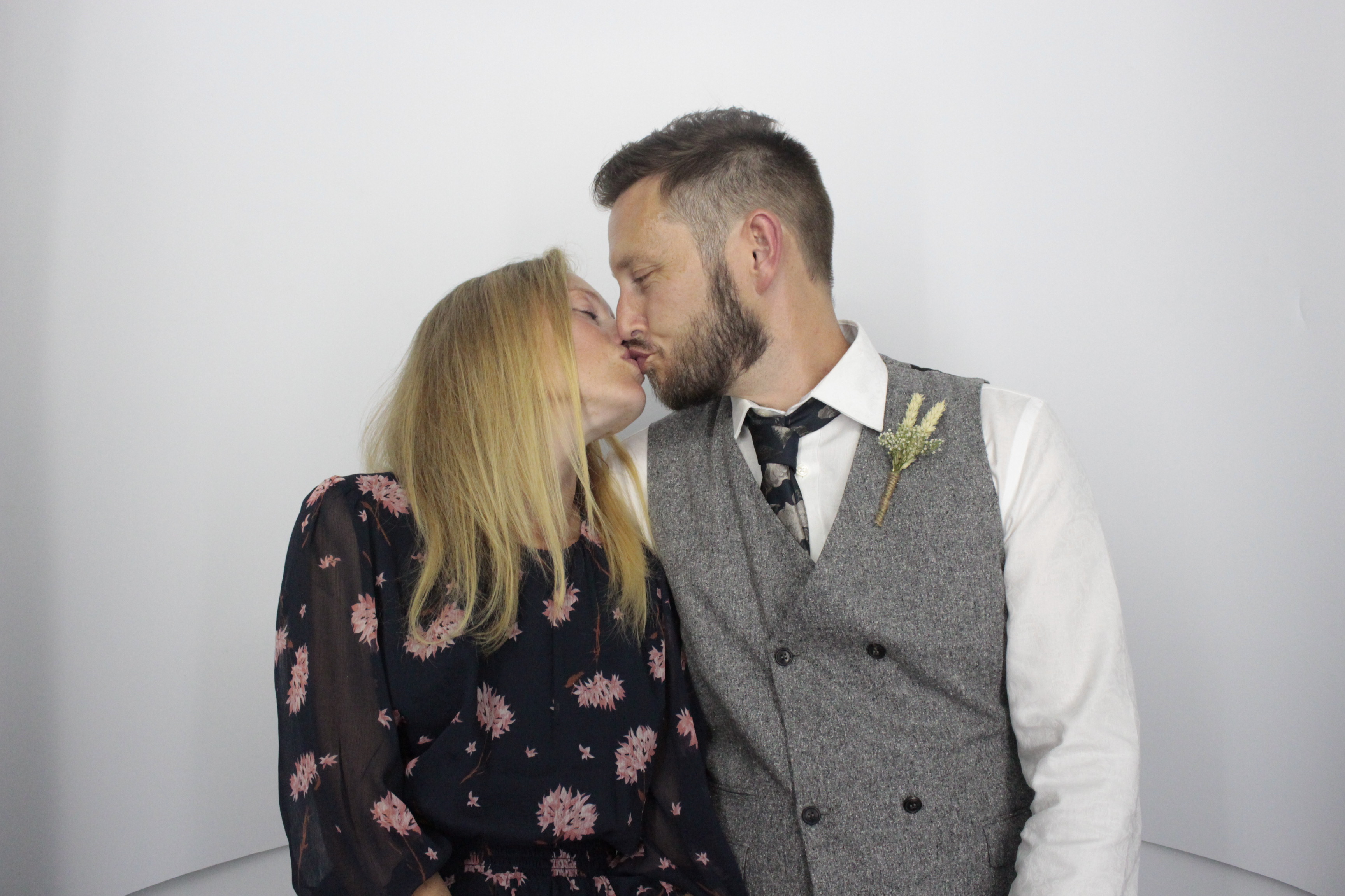 Ollie & Amy's Wedding | View more photos from the event at gallery.myphotoboothexperience.co.uk/u/MyPhotoBoothExperienceLtd/Ollie-Amys-Wedding